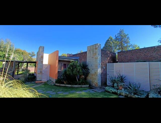 5 BEDROOM HOUSE FOR SALE IN QUEENSTOWN CENTRAL